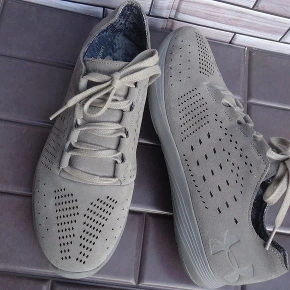 Sneaker Size Under Armour Street Precision Low Women's